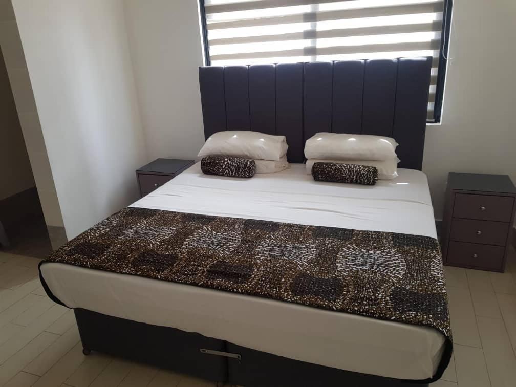 Relax Waterfront Serviced Apartment Bijilo ภายนอก รูปภาพ